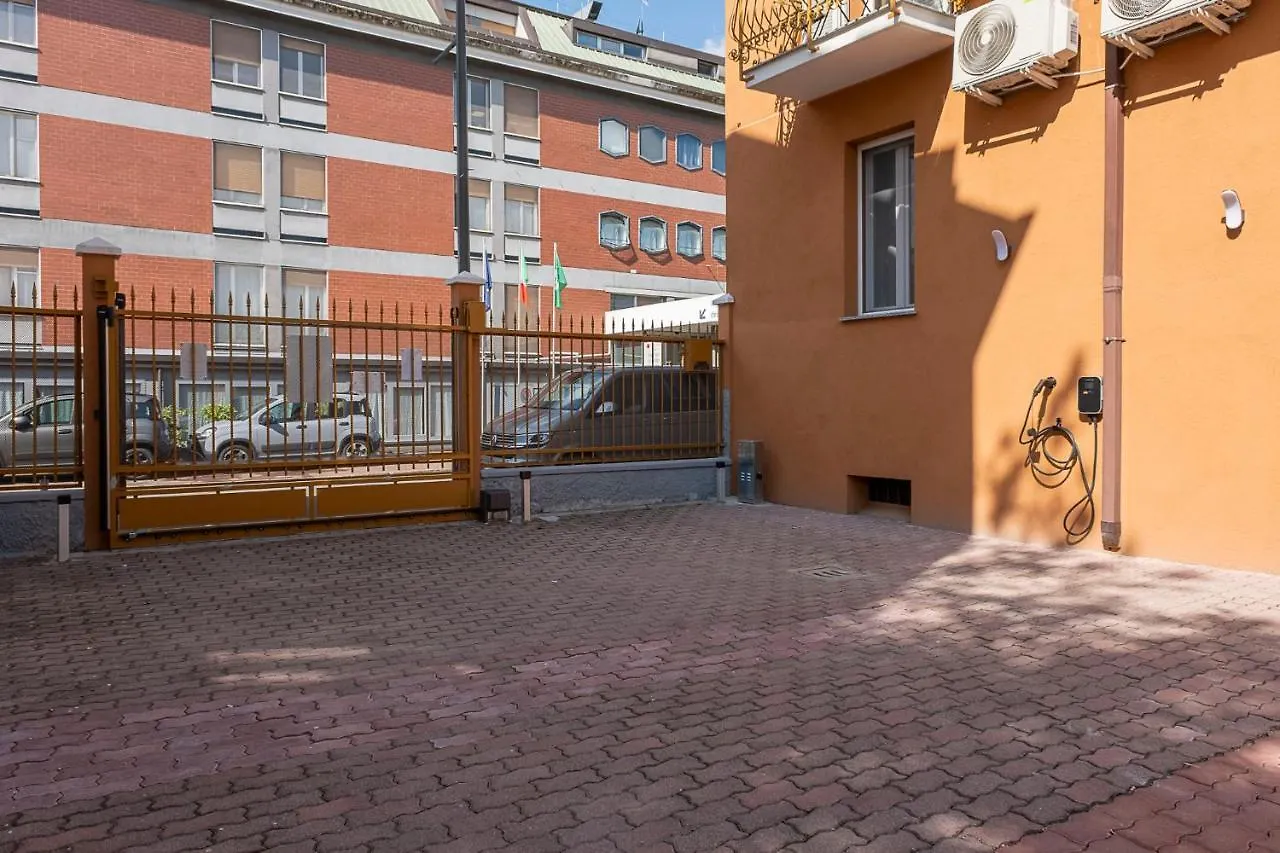 Leader Apartment 3 - Monzino - Hockey Msg Arena - Linate - Milan